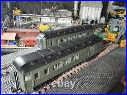 O Scale 2 Car Passenger Set for Your Train Layout by MTH