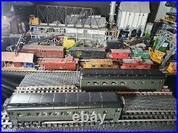 O Scale 2 Car Passenger Set for Your Train Layout by MTH