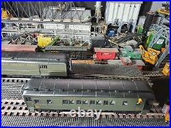 O Scale 2 Car Passenger Set for Your Train Layout by MTH
