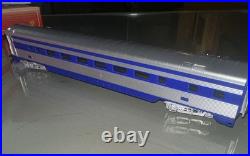 Set Of 8 IHC HO Scale model railroad passenger cars