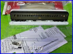 Set of 5 Atlas Passenger Cars HO scale Burlington Pullman