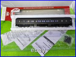 Set of 5 Atlas Passenger Cars HO scale Burlington Pullman