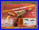 Tyco_HO_Santa_Fe_Streamline_Passenger_Set_Dual_Lighted_Observation_Coach_Tavern_01_ke