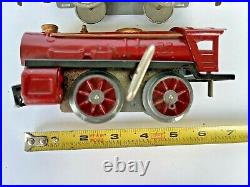 Vintage 1920-30s IVES Wind up Train Red Engine & 3 Passenger Cars set, USA, Works