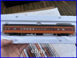 Walthers HO Milwaukee Road Hiawatha 9-Car Passenger Set (LN BOXED)