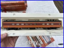 Walthers HO Milwaukee Road Hiawatha 9-Car Passenger Set (LN BOXED)