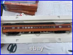 Walthers HO Milwaukee Road Hiawatha 9-Car Passenger Set (LN BOXED)