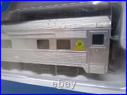 Walthers HO Scale SR Southern Railway 85' Budd Passenger Car Set of 4 NOS