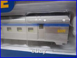 Walthers HO Scale VIA Canada Budd 85' Passenger Car Set Dome Observation NOS