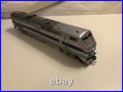 Walthers Ho 1990's Amtrak Passenger Car Set