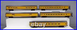 Weaver 1222 Union Pacific 80 ft. 5-Car Passenger Set LN/Box