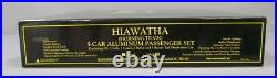 Weaver O Hiawatha Morning Train 5-Car Passenger Set EX/Box