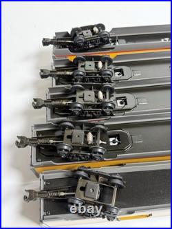 Weaver O Scale 3 Rail Union Pacific Yellow Aluminum 5 Car Passenger Set