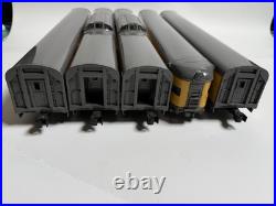 Weaver O Scale 3 Rail Union Pacific Yellow Aluminum 5 Car Passenger Set