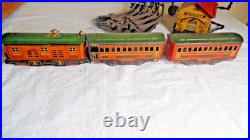 Winner Prewar Tinplate 1030 Engine with1011&1019 Passenger Cars Train Set -Used