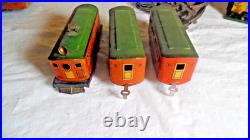 Winner Prewar Tinplate 1030 Engine with1011&1019 Passenger Cars Train Set -Used