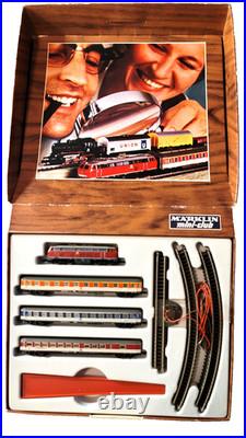 Z Marklin 8901 BR216 025-7 Diesel DB 3-Car Passenger Set (tested) #1